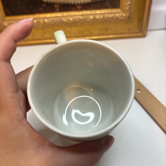 Lefton Vintage Irish Lass Shamrocks & Blue Bird Footed St Patrick's Day Mug 8200 - Picture 6 of 9